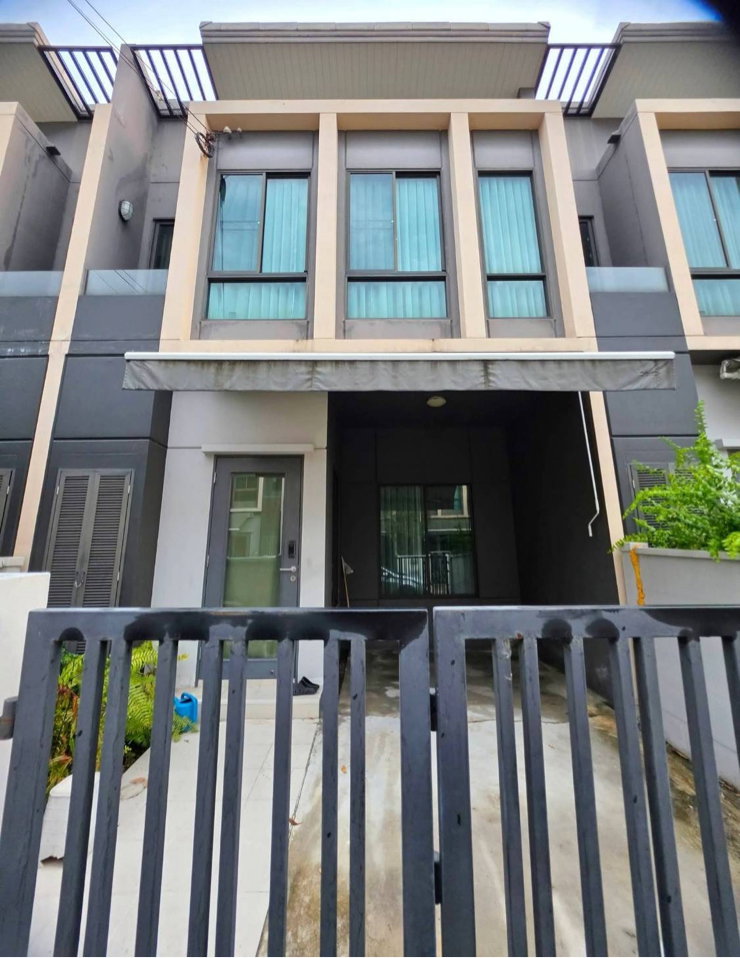 ทาวน์โฮมให้เช่า :  ให้เช่า Pleno สุขุมวิท–บางนา  ใกล้ Mega Bangna