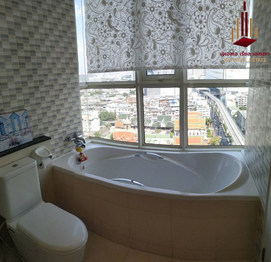 picture ✨ For Sale: The LightHouse Sathorn – Chareonnakorn Condo ✨💰 Only 6,490,000 THB - 8/8