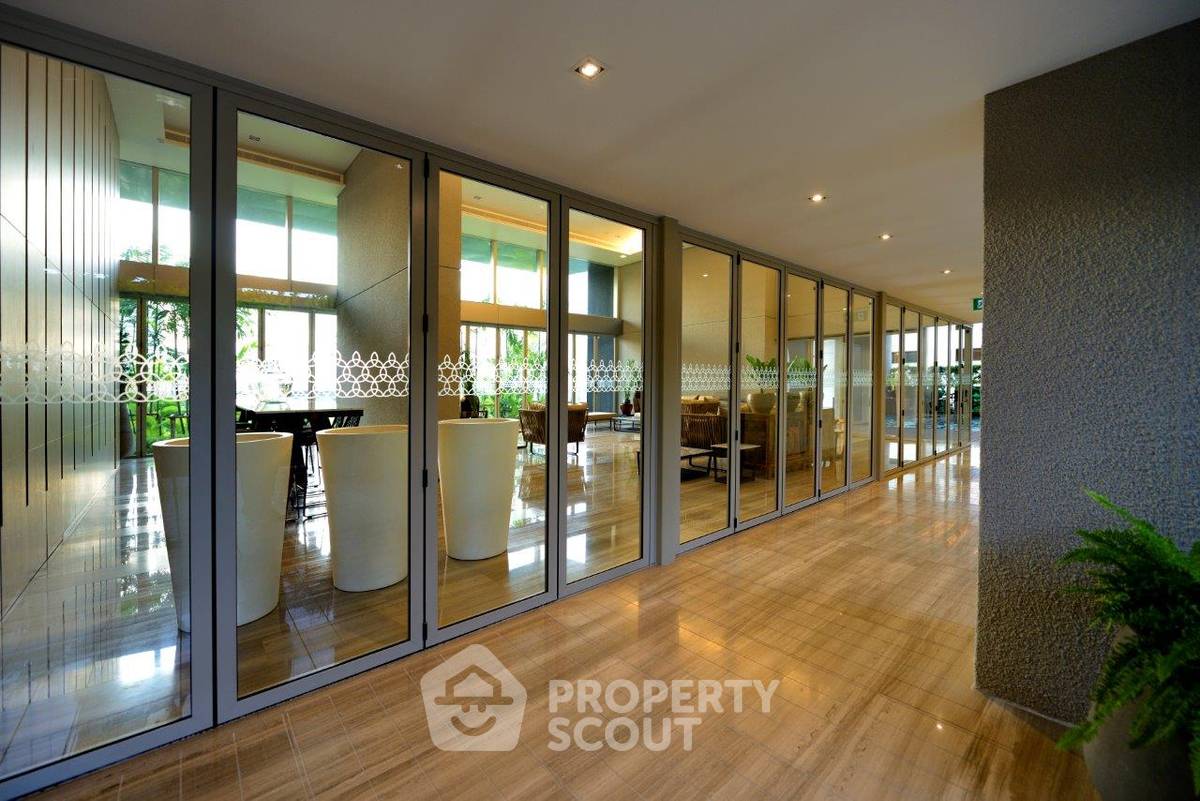 picture 2-BR Condo at 185 Rajadamri near BTS Ratchadamri (ID 511497) - 13/13