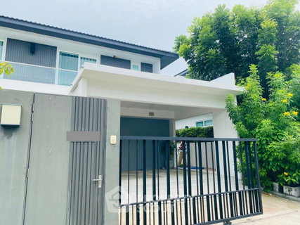 3-BR House at Mantana Onnut-Wongwaen 5 in Dokmai (ID 2999006)