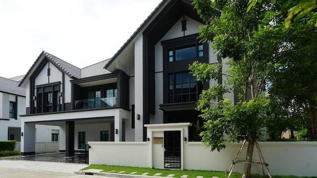 รูป MHR171บ้านเดี่ยวหรู เดอะซิตี้ บางนา 2 ฟังก์ชัน 5 ห้องนอน 6 ห้องน้ำ จอดรถ 4 คัน โถงสูง Double Volume มีห้องใต้หลังคาและเปียโน Yamaha พรีเมียมพร้อมอยู่ - รูปที่ 10/14