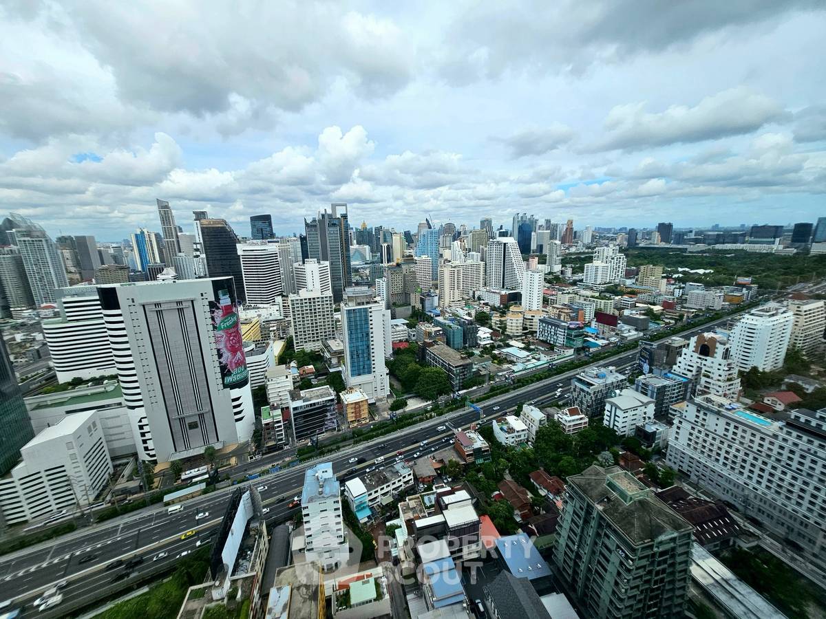 รูป คอนโด 3-ห้องนอน ที่ แอทธินี เรสซิเด้นซ์ ใกล้ BTS เพลินจิต (ID 2998547) - รูปที่ 15/19