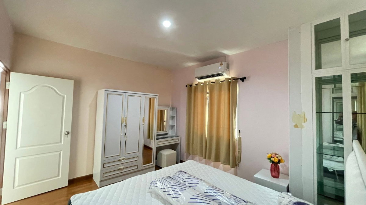 รูป 🏡 บ้านเดี่ยวเช่า / ขาย หมู่บ้านลลิล เดอะ ยัง เอ็กซ์คลูซีฟ อ่อนนุช–วงแหวนฯ–สุวรรณภูมิ 4 ห้องนอน 3 ห้องน้ำ เฟอร์นิเจอร์ใหม่ พร้อมเข้าอยู่ 🐱 รับน้องแมว - รูปที่ 15/20