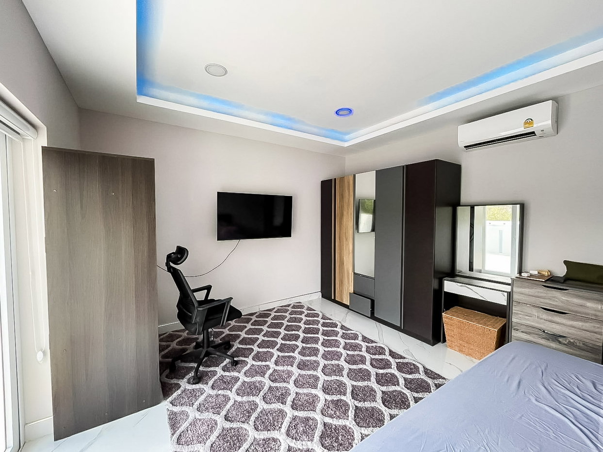 รูป Pool Villa for Sale Thung Klom East Pattaya 3 Bedroom - รูปที่ 10/23
