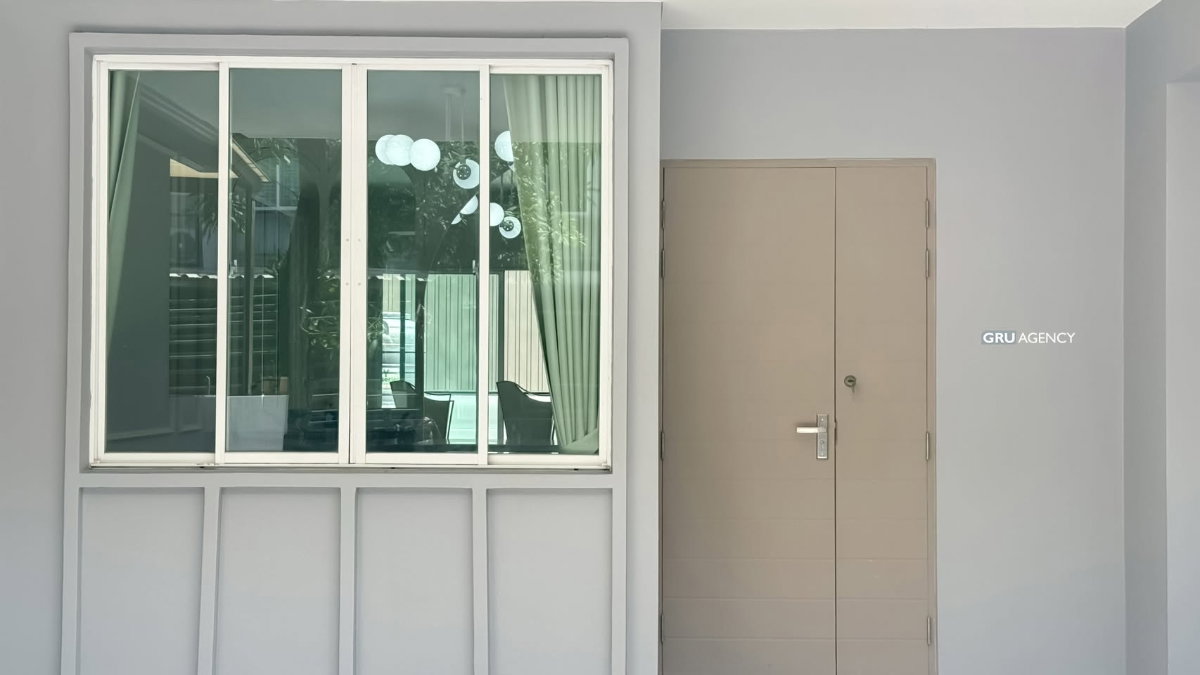 รูป 🏡ทาวน์โฮม 3 ชั้น รีโนเวทใหม่เอี่ยม   -  อารียา เดลี่ แห่ง เกษตร-นวมินทร์ -       ~ ซอยลาดปลาเค้า ~ - รูปที่ 3/36