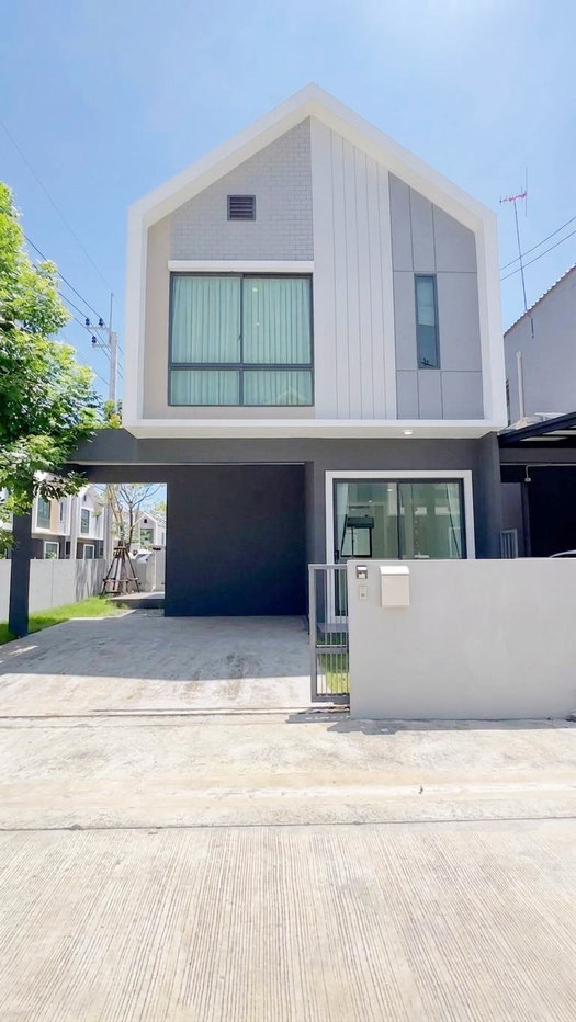 รูป ให้เช่า บ้าน แกรนด์ วีโฮม-บางนา 3 ห้องนอน 3 ห้องน้ำ 141 ตร.ม 18,000 คุณบี โทร 064-146-6445 (318AGBE) - รูปที่ 2/17