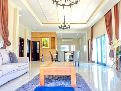 Houses for sale Sattahip Chonburi : House for Sale Huay Yai East Pattaya Private Pool