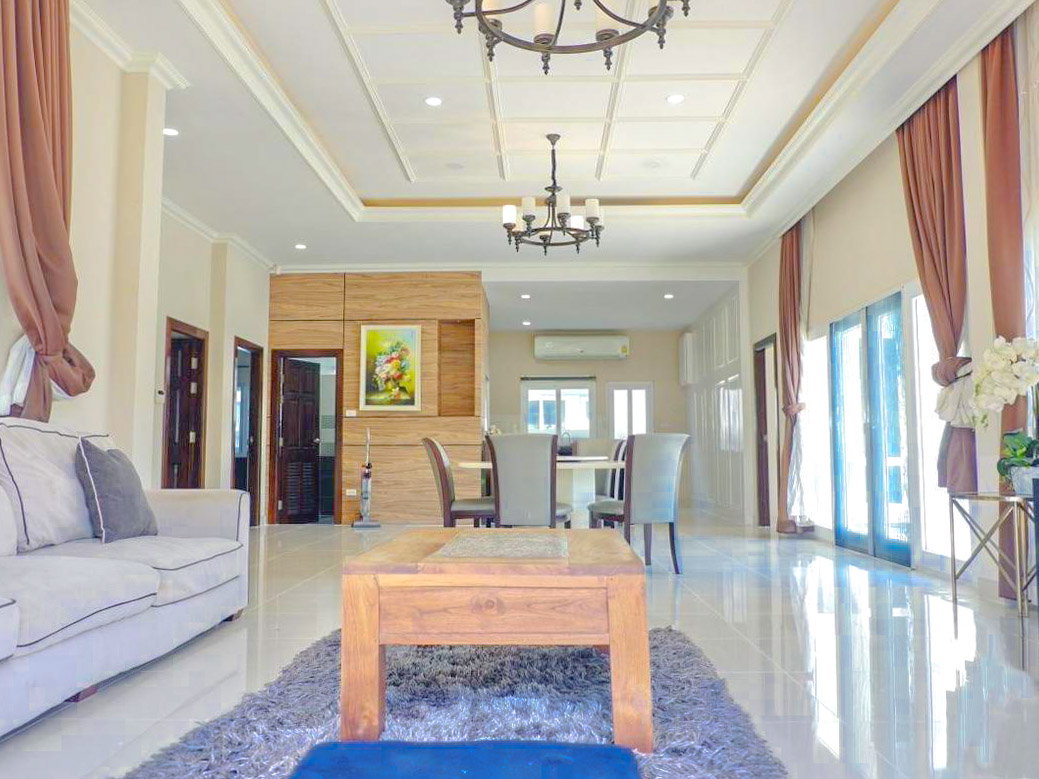 รูป House for Sale Huay Yai East Pattaya Private Pool - รูปที่ 1/9