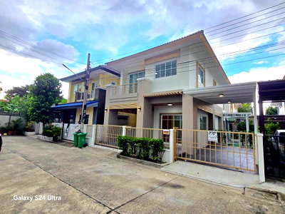 Twin houses for sale Lotus's go fresh Pruksa Village 3 : ⭐✨RH-016  House for Sale at Villa Kunalai 1 Bang Bua Thong✨⭐