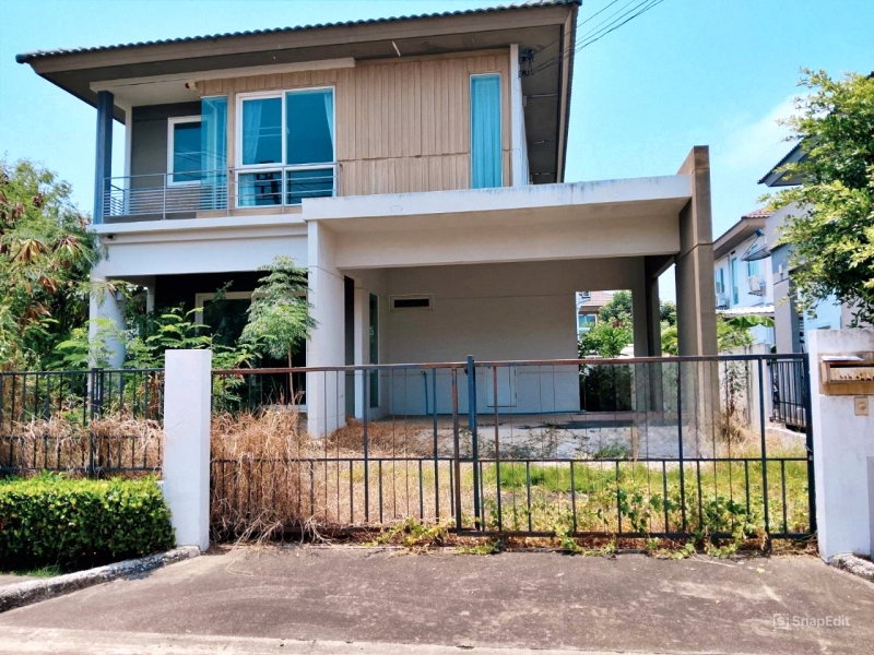 picture 2-Storey Detached House for Sale at Villaggio Rama 2 - 2/16