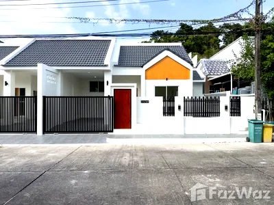 Townhouses for sale Phuket : 3 Bedroom Townhouse for sale at Sri Suchart Grand View 2  6466461