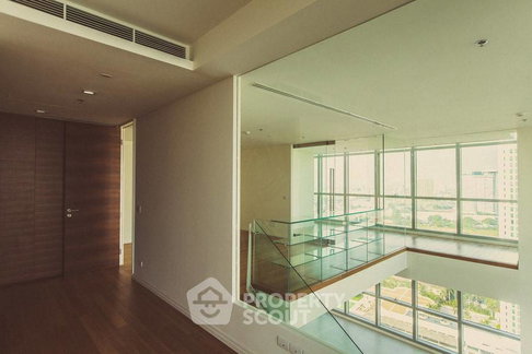 คอนโด 3-ห้องนอน ที่ เดอะ ริเวอร์ คอนโดมิเนียม ใกล้ BTS สะพานตากสิน (ID 510897)