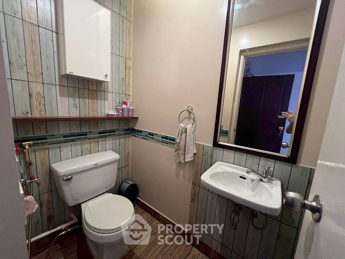 picture 2-BR High-Floor Condo at Riviera Condominium, Muang Thong Thani (ID 2244877) - 17/20