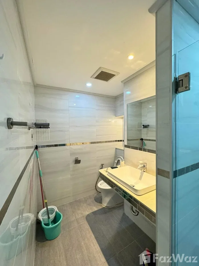 picture Spacious 2 Bedrooms 2 bathroom near BTS Nana 6466372 - 6/15