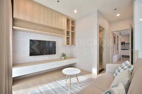 Easy Travel, Fully Utilized Space Noble Revolve Ratchada near MRT Cultural Center of Thailand Station