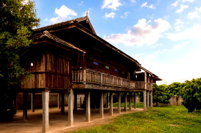บ้านเดี่ยว ลำพูน : ขายเรือนไม้ล้านนา (Lanna Heritage House) พร้อมที่ดิน 224 ตร.ว. รอยต่อเชียงใหม่-ลำพูน สารภี-หนองตอง เหมาะทำคาเฟ่ โฮมสเตย์ บ้านสวนเรือนไม้ การอนุรักษณ์
