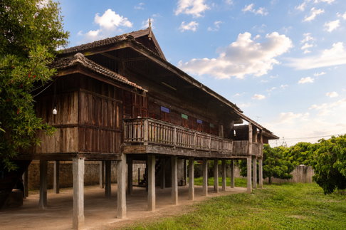 ขายเรือนไม้ล้านนา (Lanna Heritage House) พร้อมที่ดิน 224 ตร.ว. รอยต่อเชียงใหม่-ลำพูน สารภี-หนองตอง เหมาะทำคาเฟ่ โฮมสเตย์ บ้านสวนเรือนไม้ การอนุรักษณ์