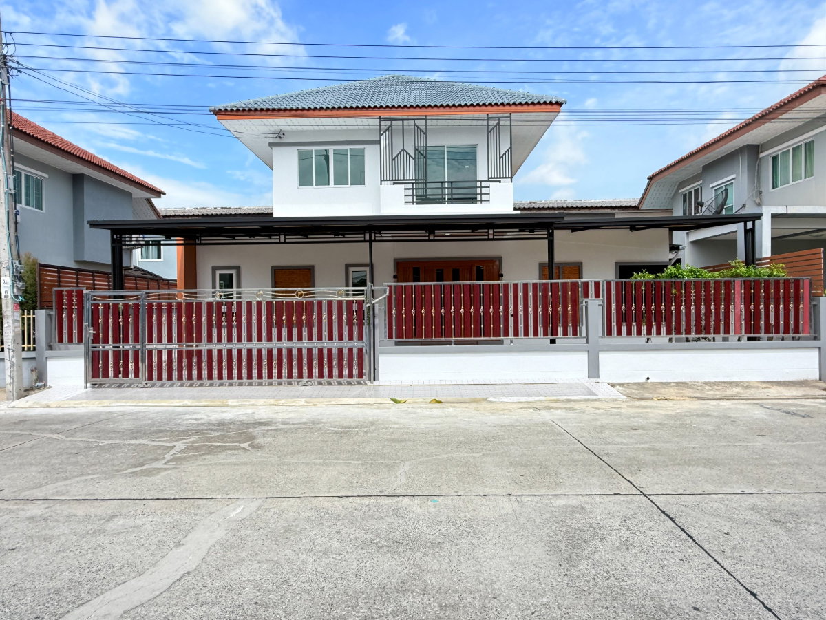 รูป [ขาย] บ้านเดี่ยวหลังใหญ่ 5 นอน รีโนเวทใหม่เอี่ยม สภาพมือหนึ่ง! ม.เพ็ญศิริ 4 คู้ขวา-หนองจอก ทำเลดี ใกล้โลตัสและบิ๊กซี - รูปที่ 2/44