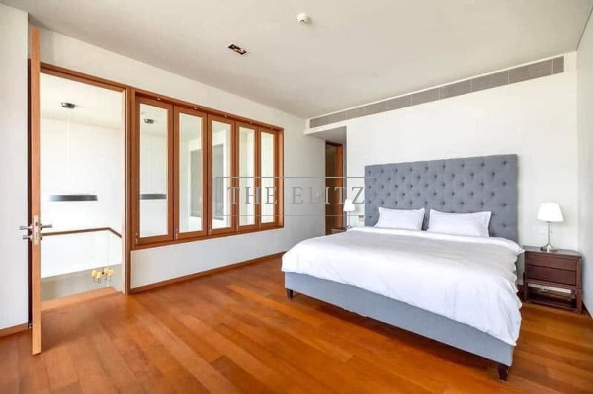 picture ✨An Elite Sanctuary of Absolute Privacy & Grandeur – Flawless Newly Upgraded Unit✨ - 8/21