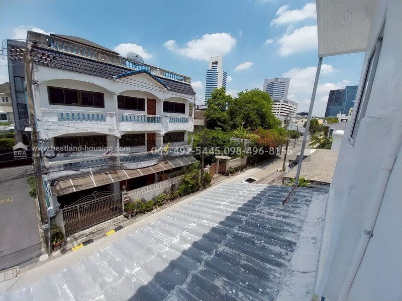 รูป ขายบ้าน 3 ชั้น 44 ตรว. หลังการบินไทย ใกล้ห้าแยกลาดพร้าว เข้าซอยวิภาวดี22 หรือ ซอยลาดพร้าว12 ก็ได้ - รูปที่ 18/19