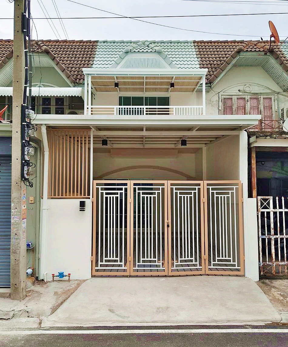 บ้านสวย พร้อมอยู่  #หมู่บ้านร่มเงาไม้ บางบัวทอง  ติดถนนวัดลาดปลาดุก