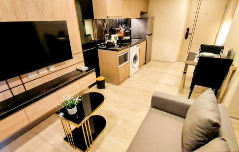 The Panora Pratumnak Studio Condo for Rent High Floor Pattaya