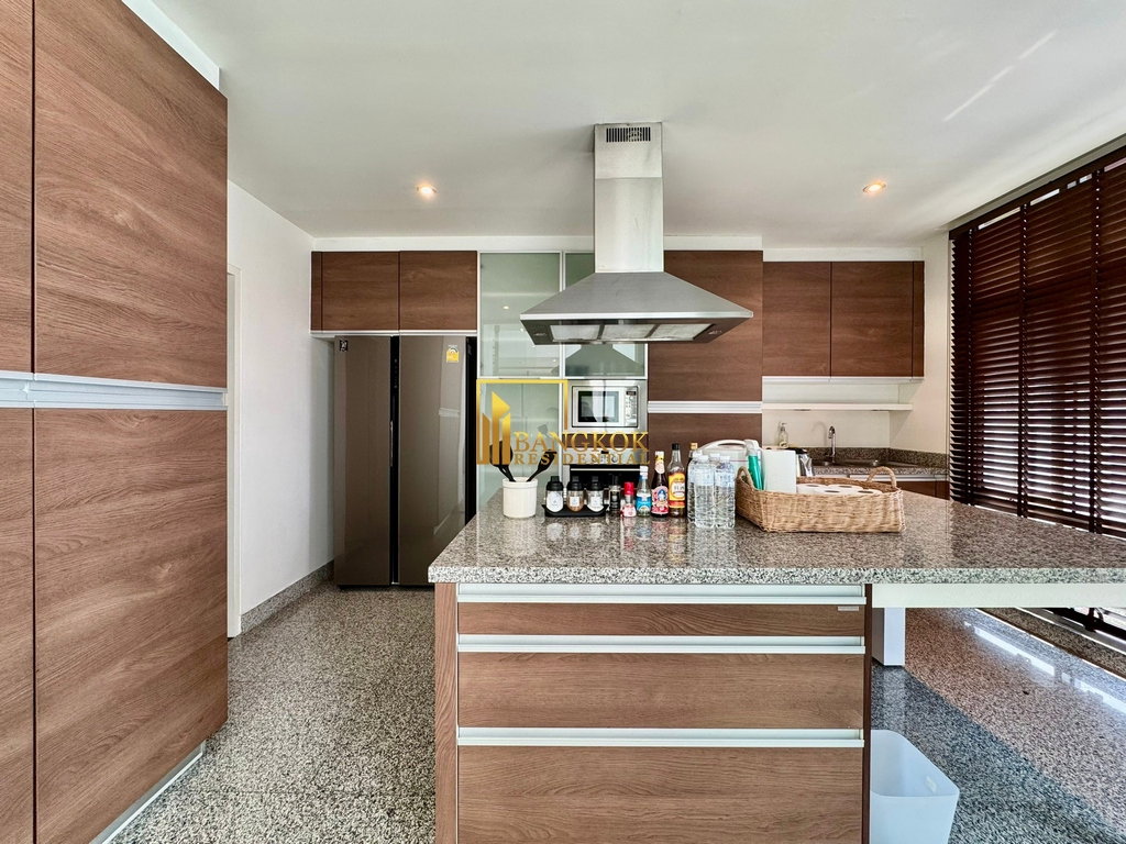 picture Impressive 2 Bedroom Duplex Apartment in Phra Khanong - BR0686AP - 8/29