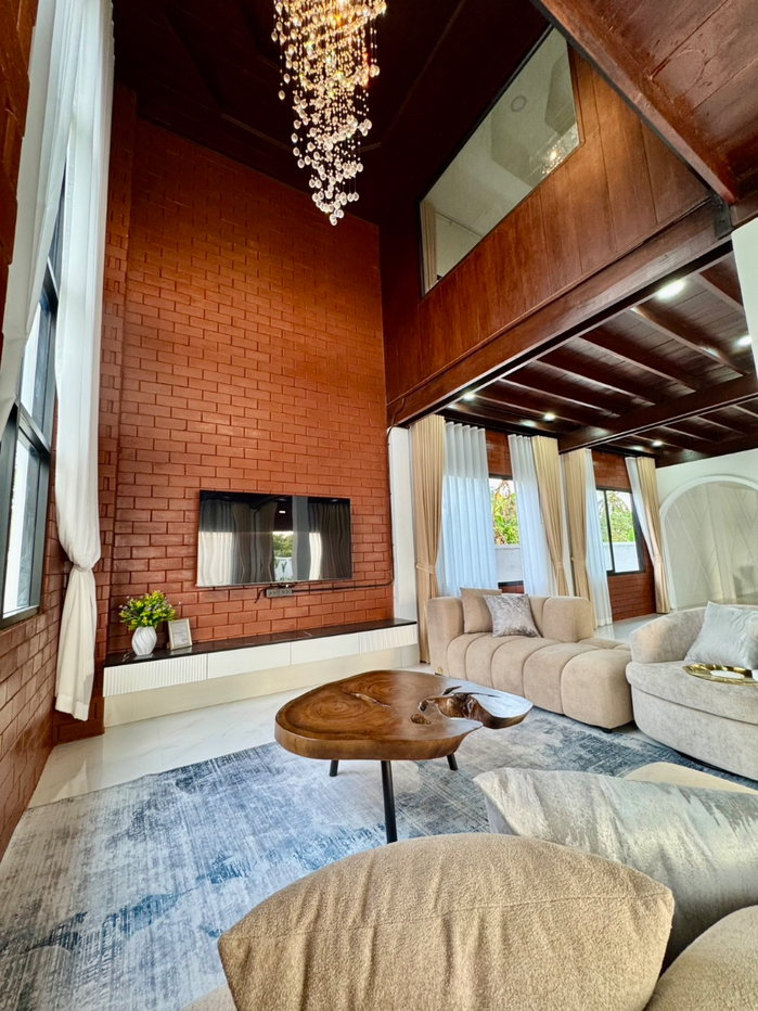 รูป ✨ ขายด่วน! พูลวิลล่าหรู Modern Lanna Luxury ใกล้เมืองเชียงใหม่ ✨ - รูปที่ 33/38