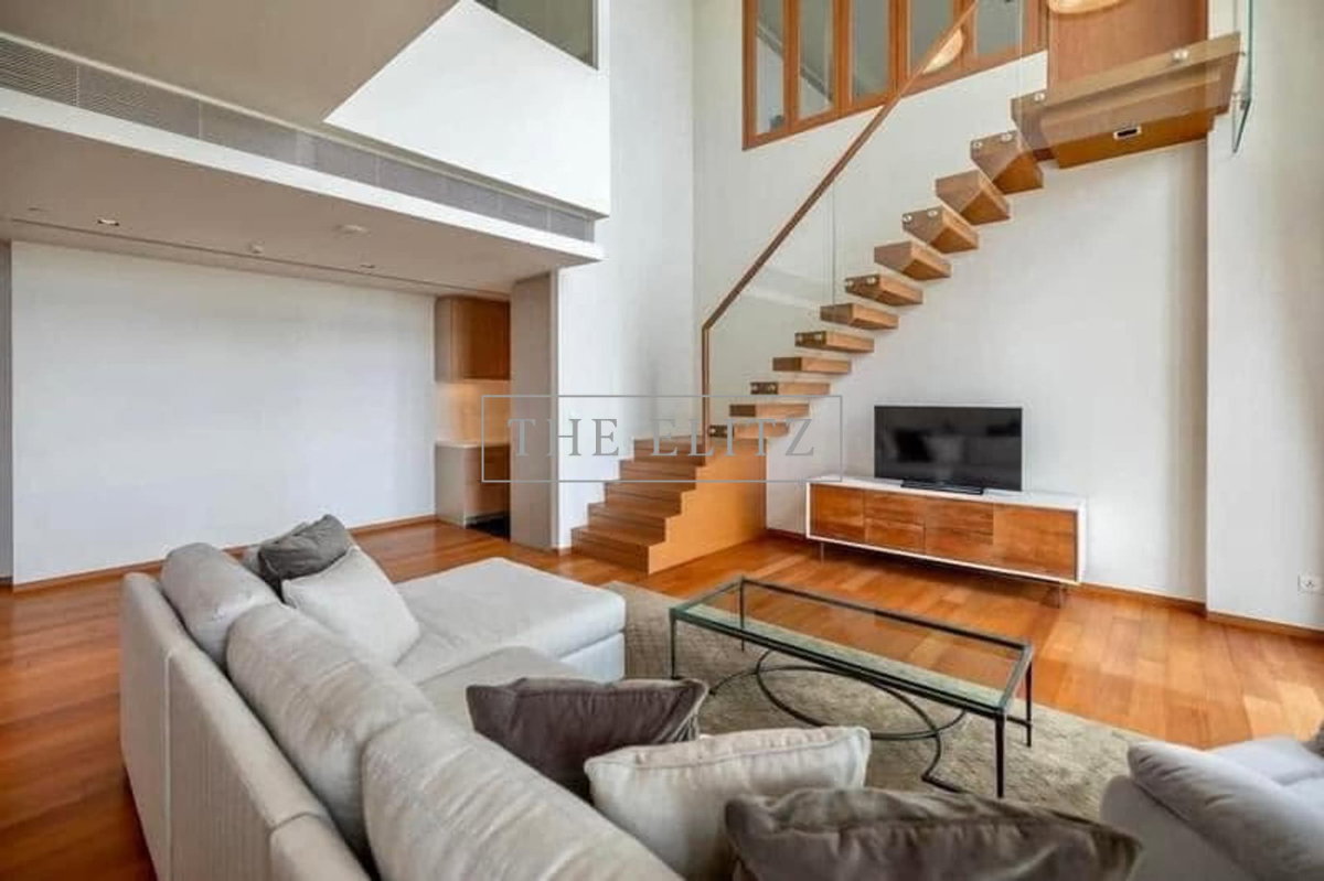 picture ✨An Elite Sanctuary of Absolute Privacy & Grandeur – Flawless Newly Upgraded Unit✨ - 2/21