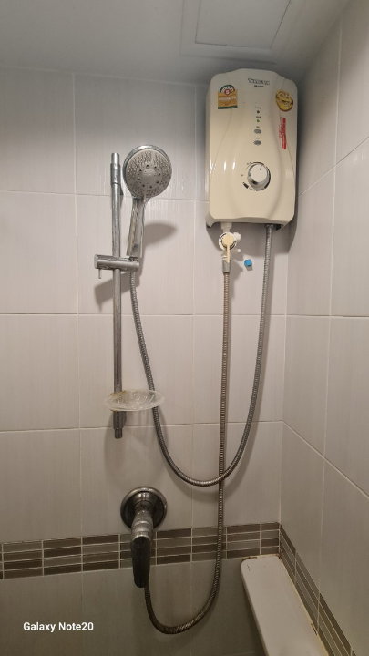 รูป ให้เช่าห้องแต่งพร้อม เฟอร์ครบ ห้องใหญ่ วิวดี ราคาถูก ใกล้ ARL และ MRT สถานีหัวหมาก - รูปที่ 8/9