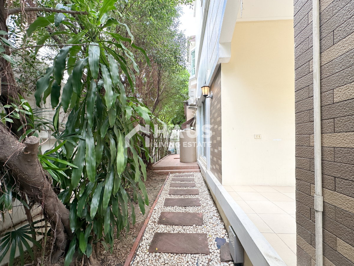 picture Baan Klang Krung The Nice Ratchavipha / 4 Bedrooms #HPCC056 - 32/39