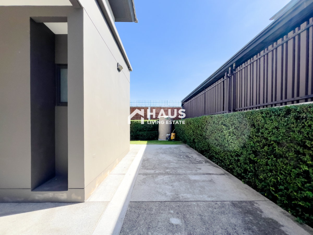 picture Bangkok Boulevard Signature Ratchaphruek - Rattanathibet / 4 Bedrooms #HRP3068 - 19/20