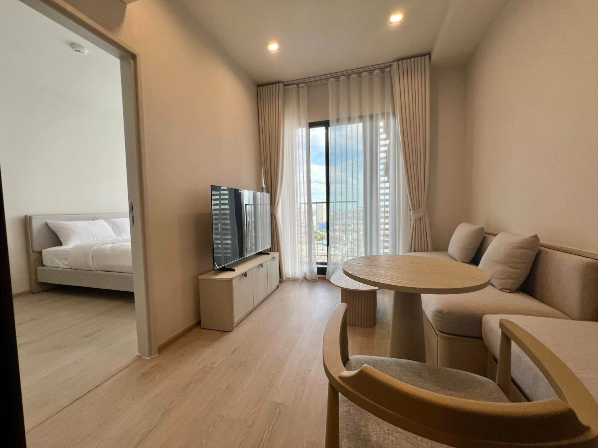 picture For rent Reference Sathorn - Wongwianyai 🔴🔴 - 7/14