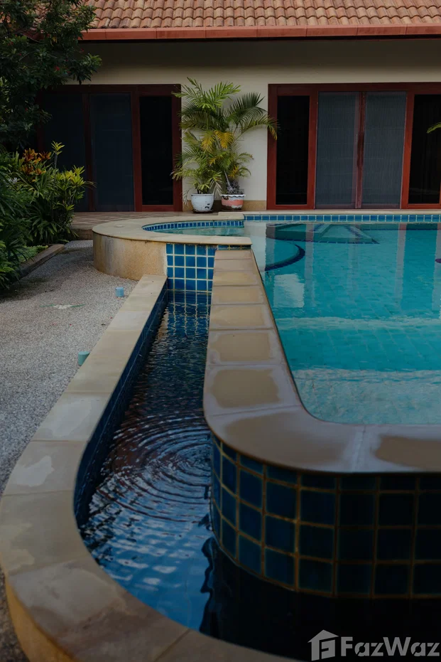 picture 5 Bedroom Villa for sale in Rawai, Phuket 6449955 - 13/23