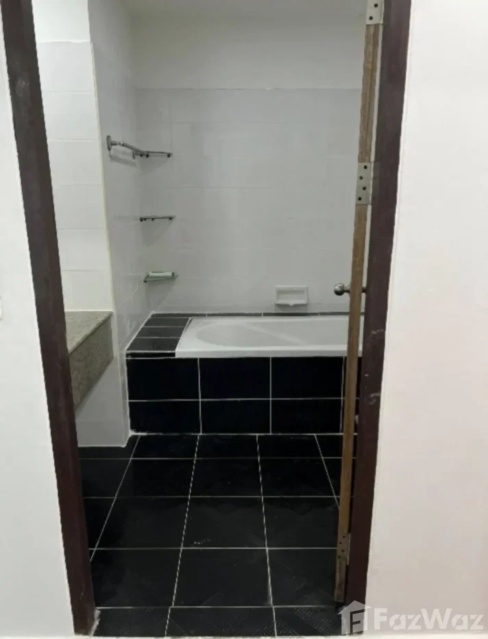 picture Witthayu Complex 6469314 - 8/11