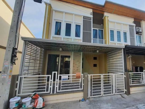 📌 For Rent 2-story Townhouse GOLDEN TOWN SRINAKARIN-SUKHUMVIT 4 bedroom 2 bathroom