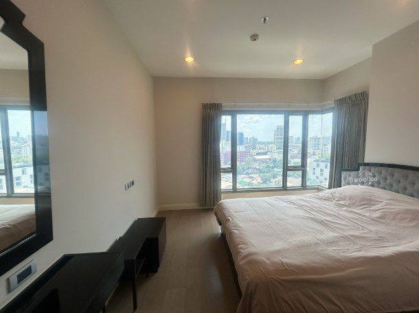 รูป The Crest Sukhumvit 34 | ✨ Beautiful room South View | Never Rented Before ✨ 🚝close to BTS Thonglor 100 Step I 50m #2025111712948 - รูปที่ 3/11