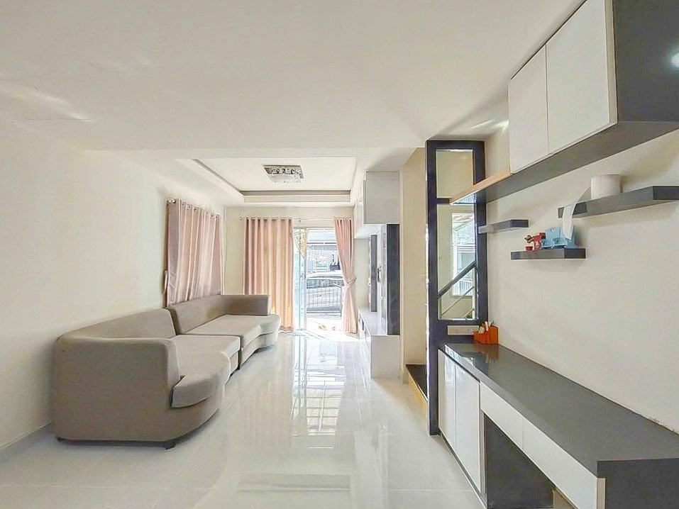 รูป Townhouse for Rent Khao Noi East Pattaya 3Bedroom Corner Unit - รูปที่ 2/12