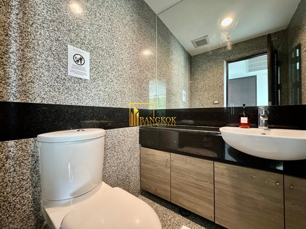 picture Impressive 2 Bedroom Duplex Apartment in Phra Khanong - BR0686AP - 10/29