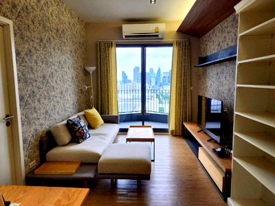 ขายคอนโด : 🌟 ขายด่วนคอนโดพร้อมผู้เช่าพรีเมียม! Triple Y Residence (สามย่านมิตรทาวน์)