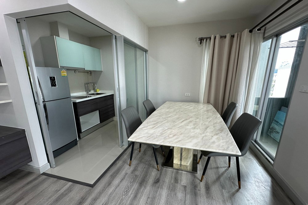 รูป ขายพร้อมผู้เช่า !! Centric Sathorn - St.Louis, 2 ห้องนอน, 2 ห้องน้ำ, ชั้นสูง, ห้องมุม, ห้องหายาก, ทำเลดี !! Code C20260200022 แต่งครบ, ราคาพิเศษ!!📣📣 - รูปที่ 5/6
