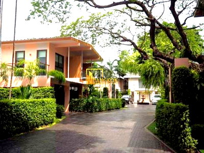 เช่าบ้านเดี่ยว วิทยาลัยเซนต์หลุยส์ : Thada Private Residence | Wonderful 4 Bed House in Sathorn - BR8212SH