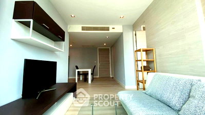 Condos for rent : High-Floor 1-BR At The Room Sukhumvit 21 Near MRT Sukhumvit (ID 3000753)