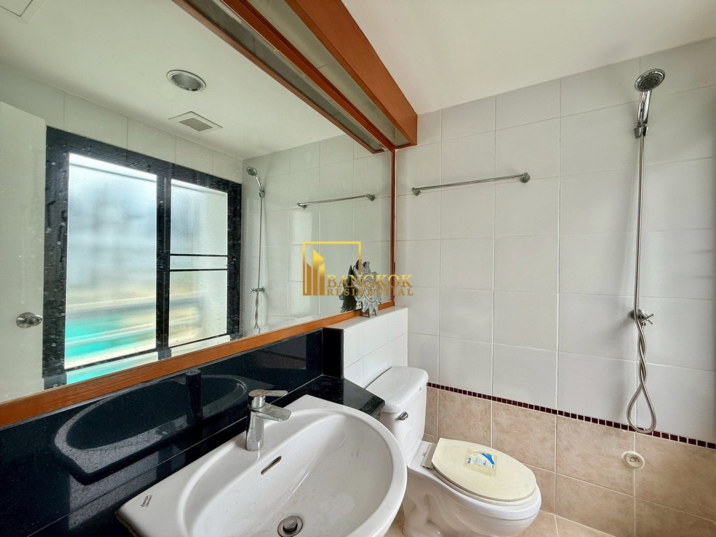 รูป Expansive 3 Bedroom Apartment For Rent in Phrom Phong - BR20791AP - รูปที่ 23/35