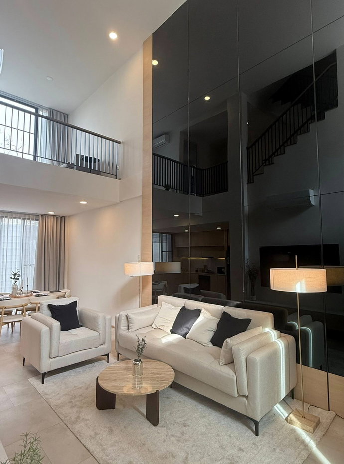 รูป WS7771 💎 ทาวน์โฮมหรูสไตล์ Modern Luxury สูง 3.5 ชั้น 📍 ซอยแบริ่ง 39 โซนบางนา เพียง 100,000 บาท/เดือน - รูปที่ 4/19
