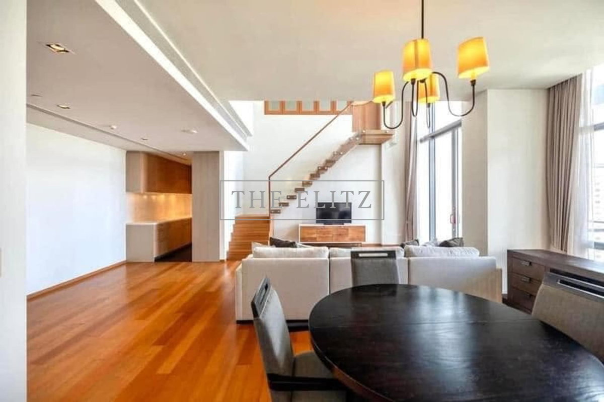 picture ✨An Elite Sanctuary of Absolute Privacy & Grandeur – Flawless Newly Upgraded Unit✨ - 3/21