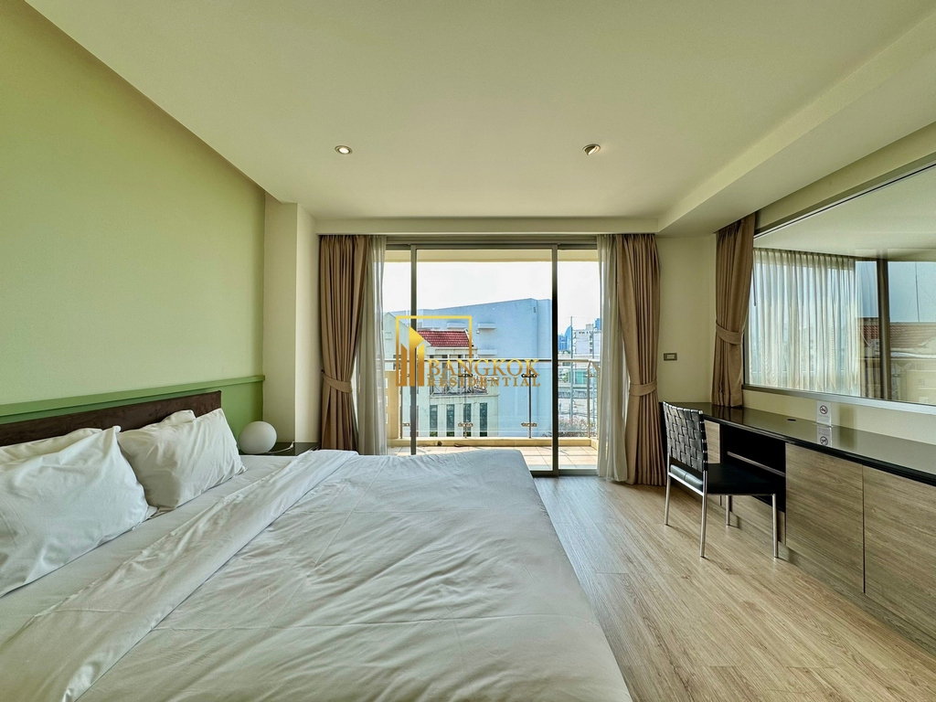 picture Impressive 2 Bedroom Duplex Apartment in Phra Khanong - BR0686AP - 20/29