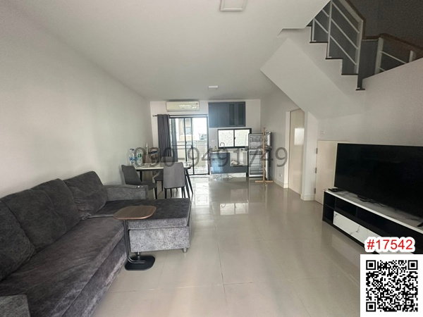 picture 3-story townhome for sale, Baan Klang Muang Srinakarin - On Nut, near Seacon Square. - 10/20