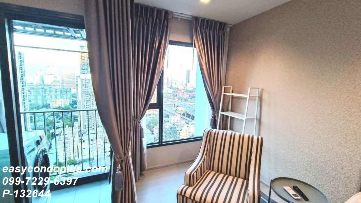 รูป P-132644 ห้องสตูดิโอ วิวสวย! Life Asoke - Rama 9 ใกล้ MRT พระราม 9 เพียง 17,500 บาท (รวมส่วนกลาง) | Line Id: @easycondoplus | 099-229-6397 - รูปที่ 4/12