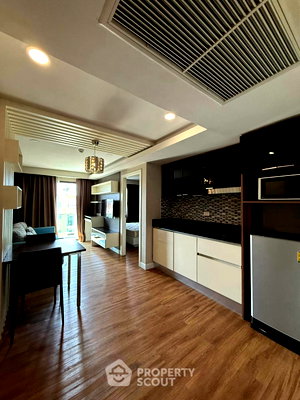 Condos for sale : 1-BR 35 Sqm Well-Priced Condo At Dusit Grand Park, Pattaya (ID 3001211)